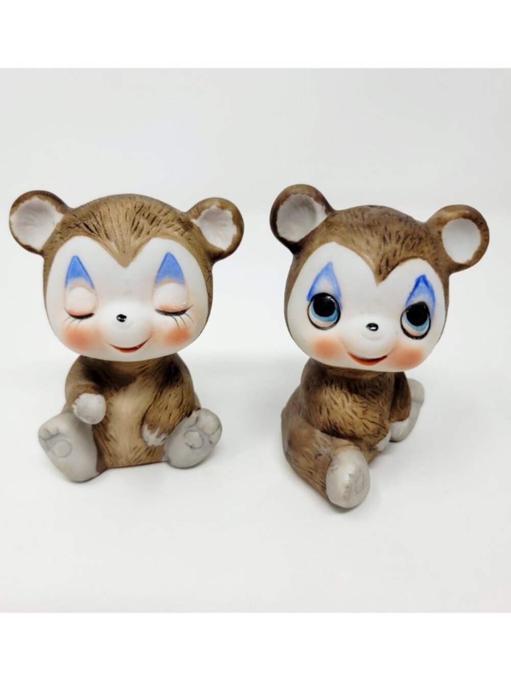 Vintage Ceramic Bear Salt & Pepper Shakers Set